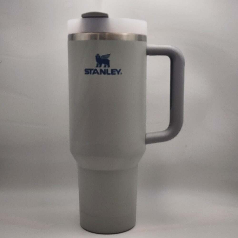 Stanley Adventure Quencher H2.0 FlowState Tumbler 40 oz Fog Gray